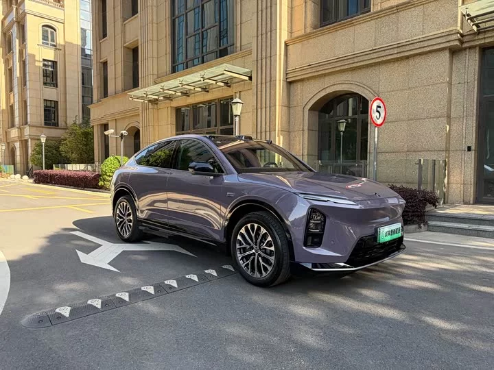 NIO EC6