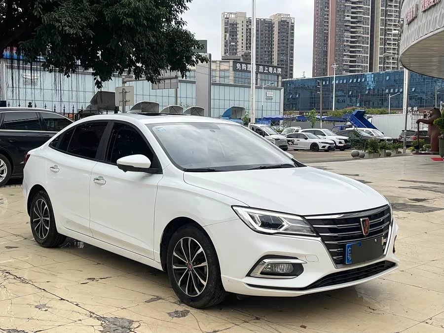 Roewe i5