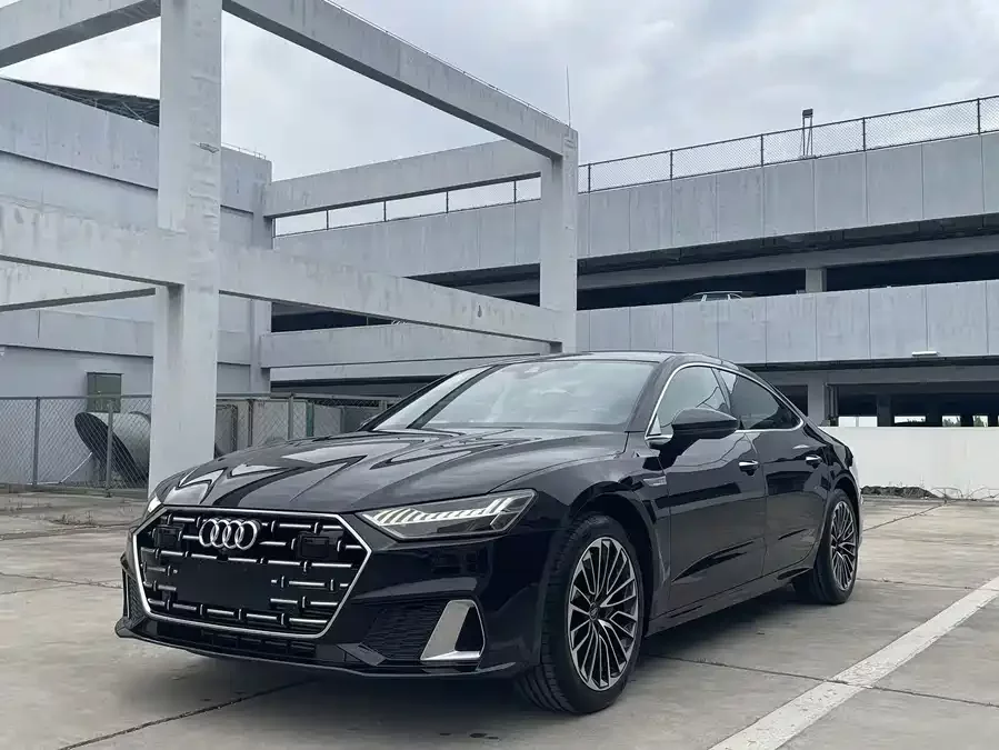 Audi A7L