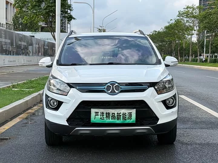 BAIC EX