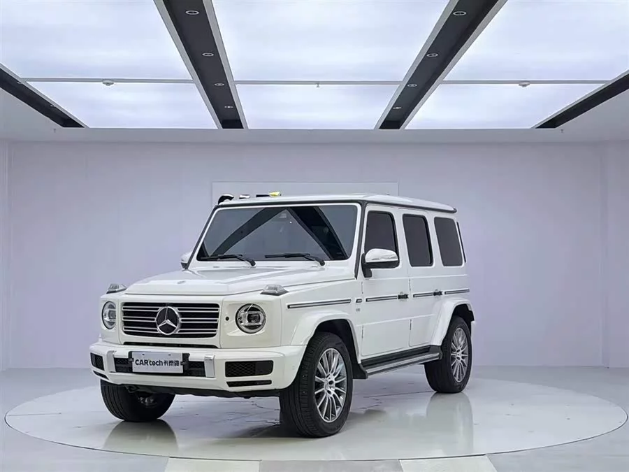 Mercedes Benz G-rated