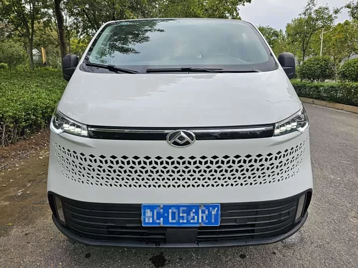 Datong Xintu V70