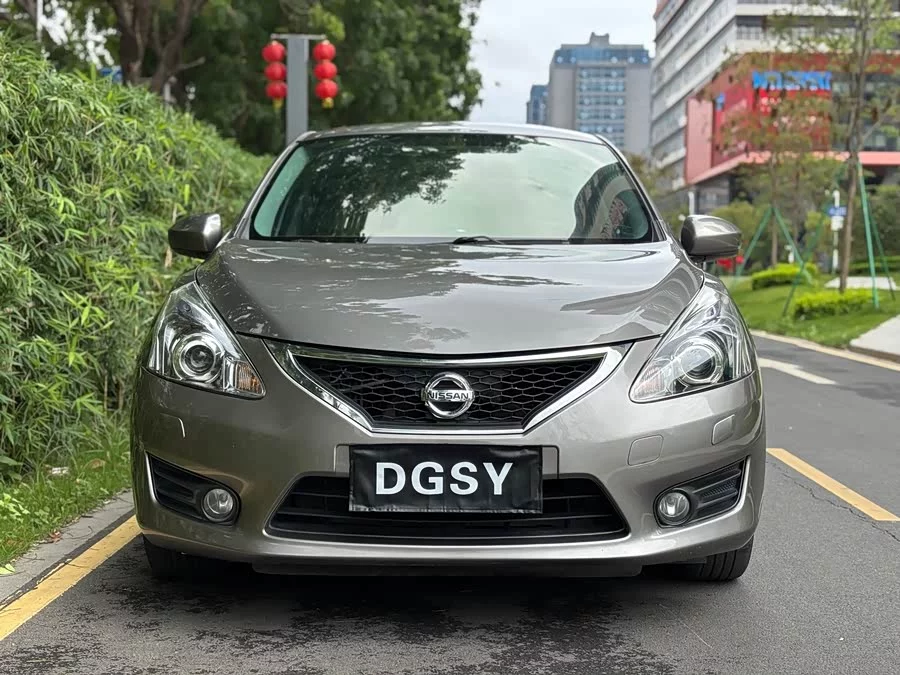 Nissan Tiida