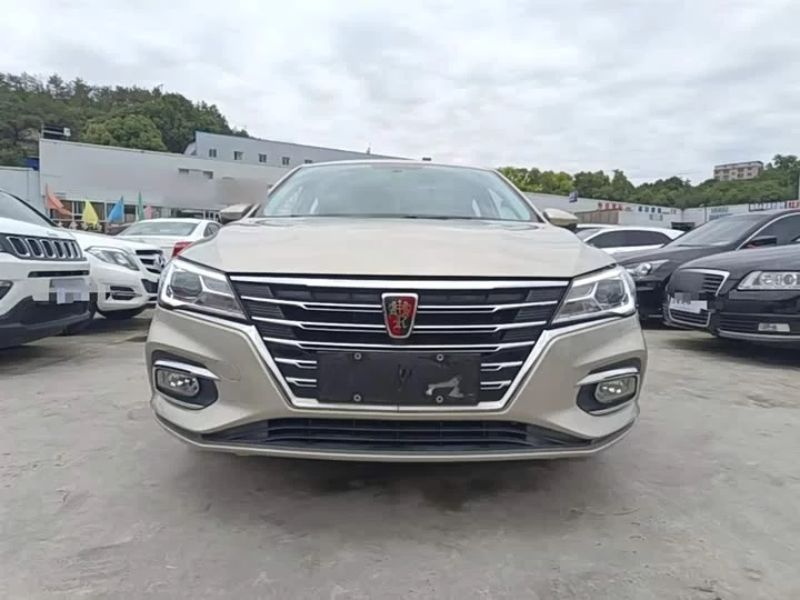 Roewe i5