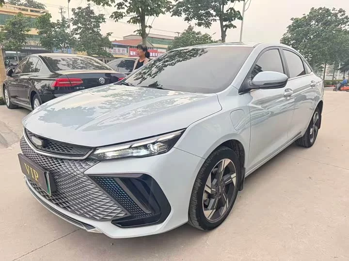 Geely Emgrand L HiP