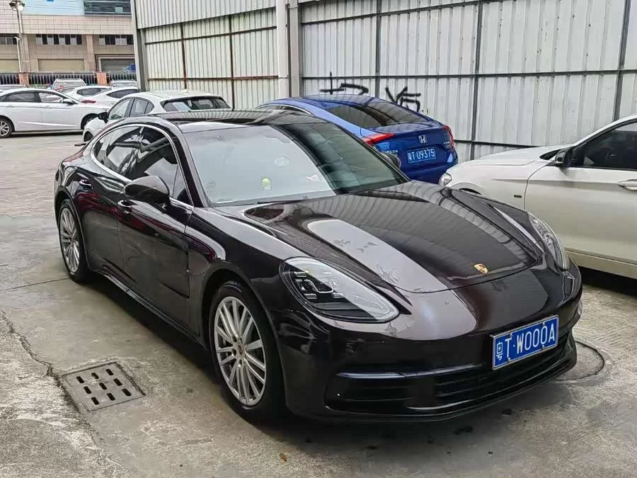 Porsche Panamera