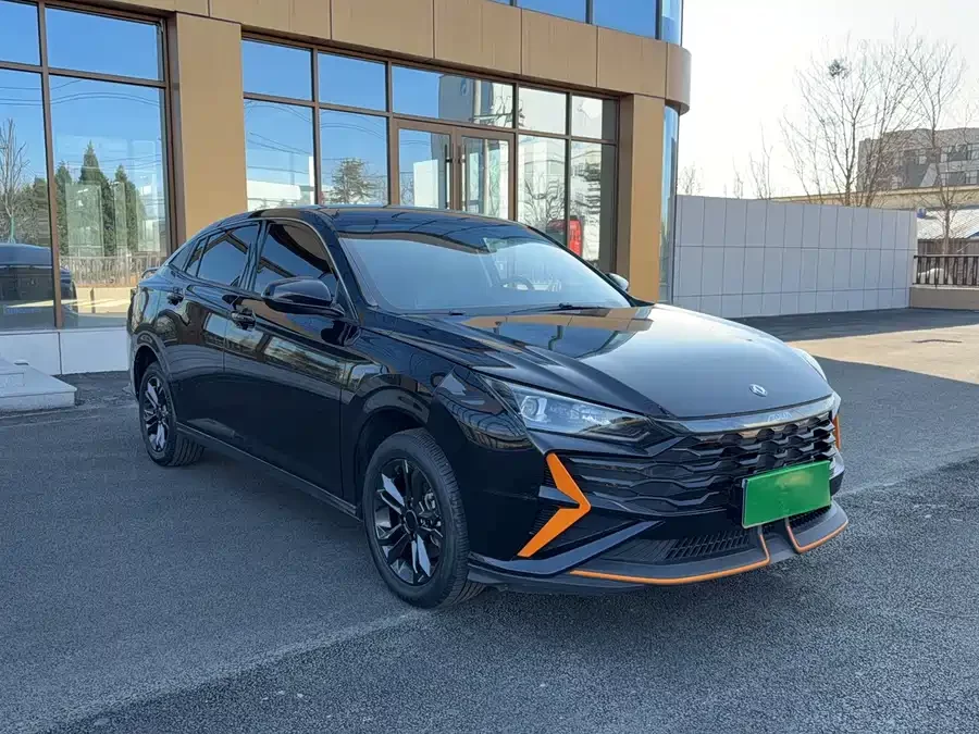 Dongfeng Yixuan