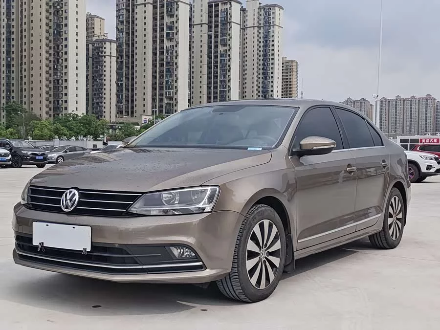 Volkswagen Sagitar