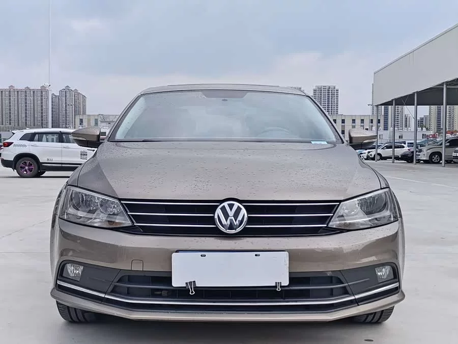 Volkswagen Sagitar