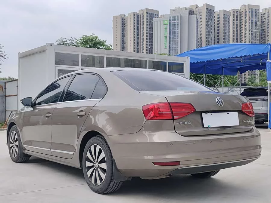 Volkswagen Sagitar
