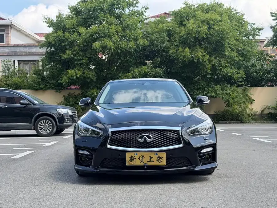Infiniti Q50