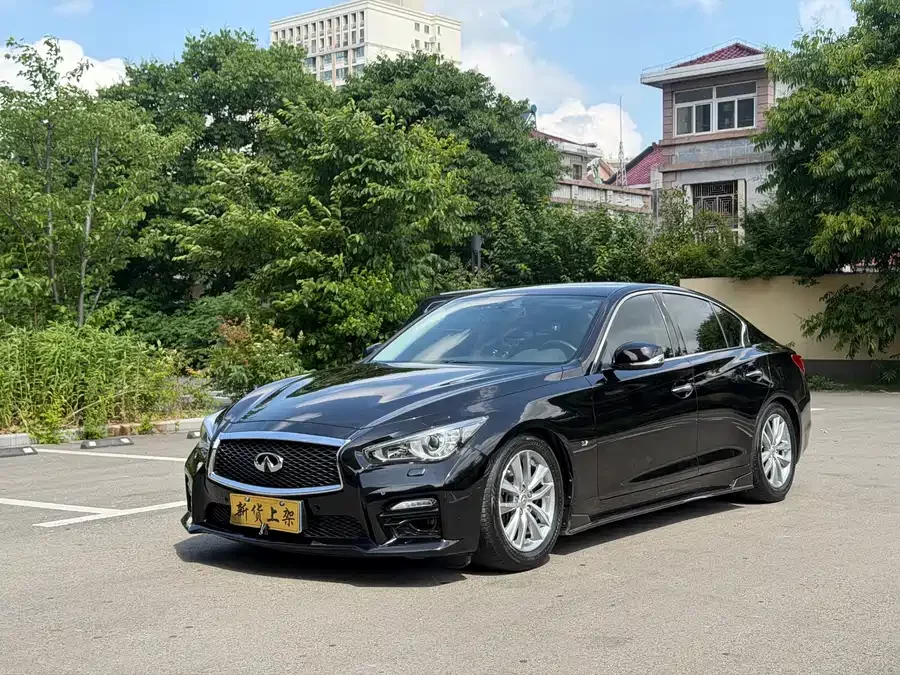 Infiniti Q50