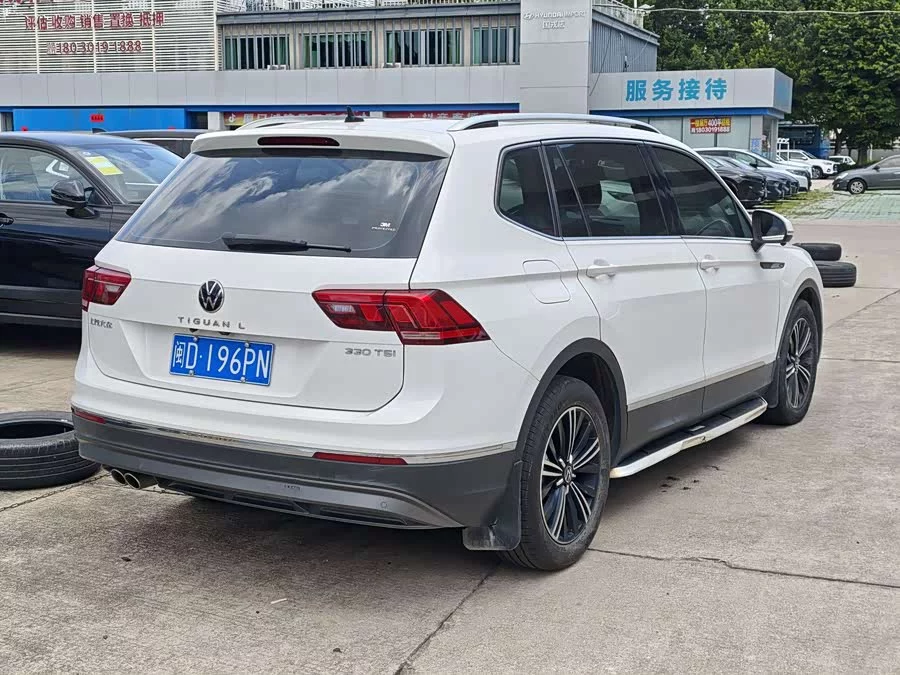 Volkswagen Tiguan L