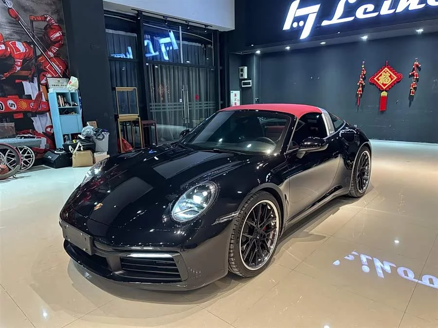 Porsche 911