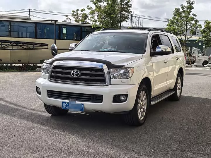 Toyota Sequoia