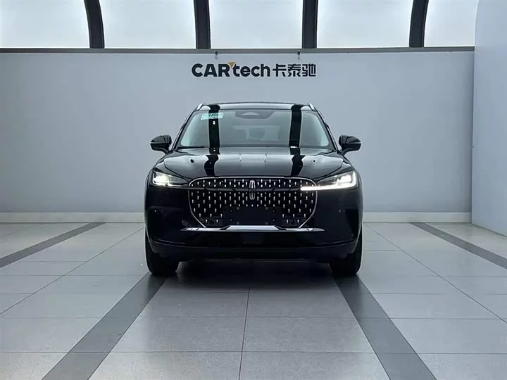 Lincoln adventurer