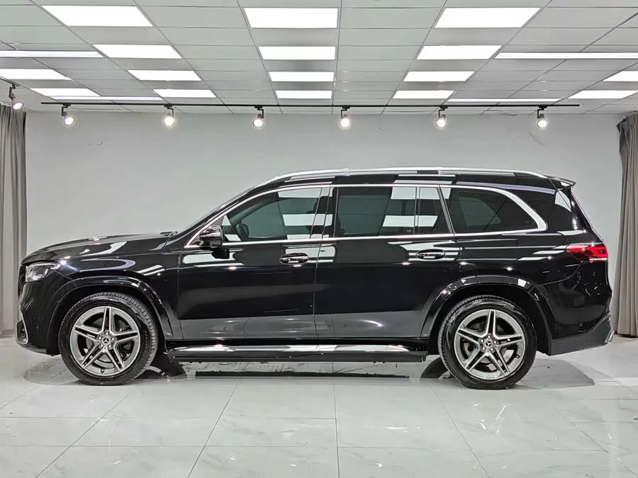 Mercedes Benz GLS