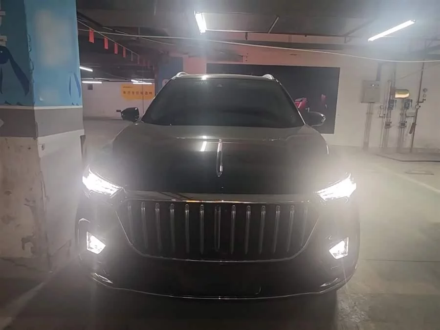 Hongqi HS5