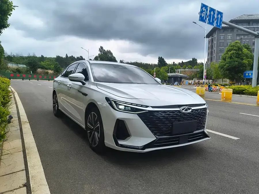 Chery Arrizo 8