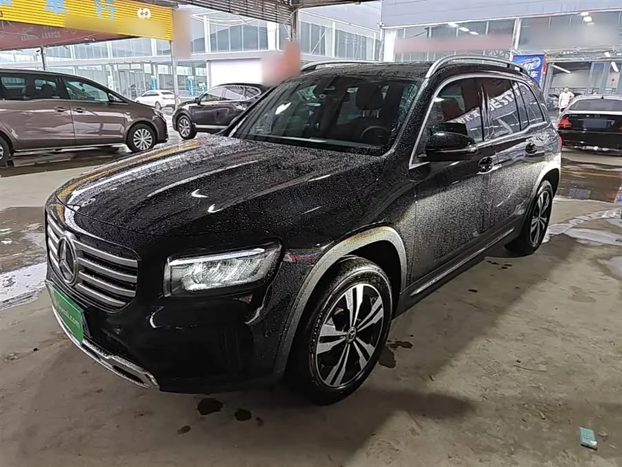 Mercedes Benz GLB