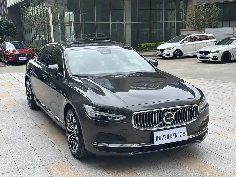 Volvo S90