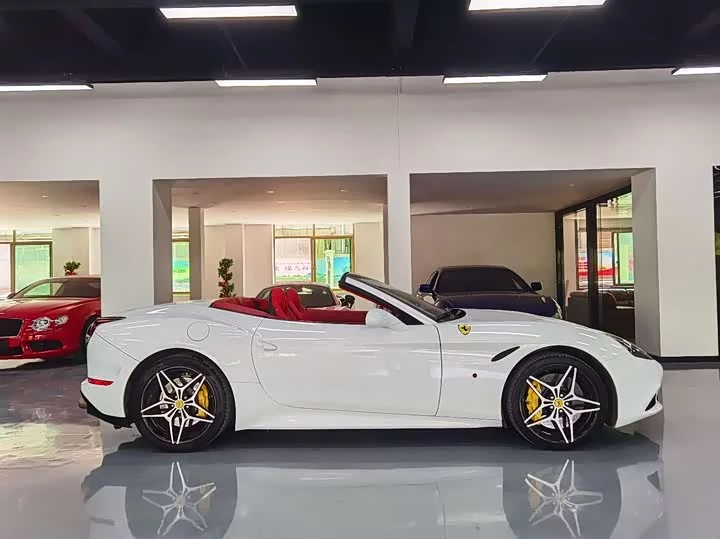 ferrari California T