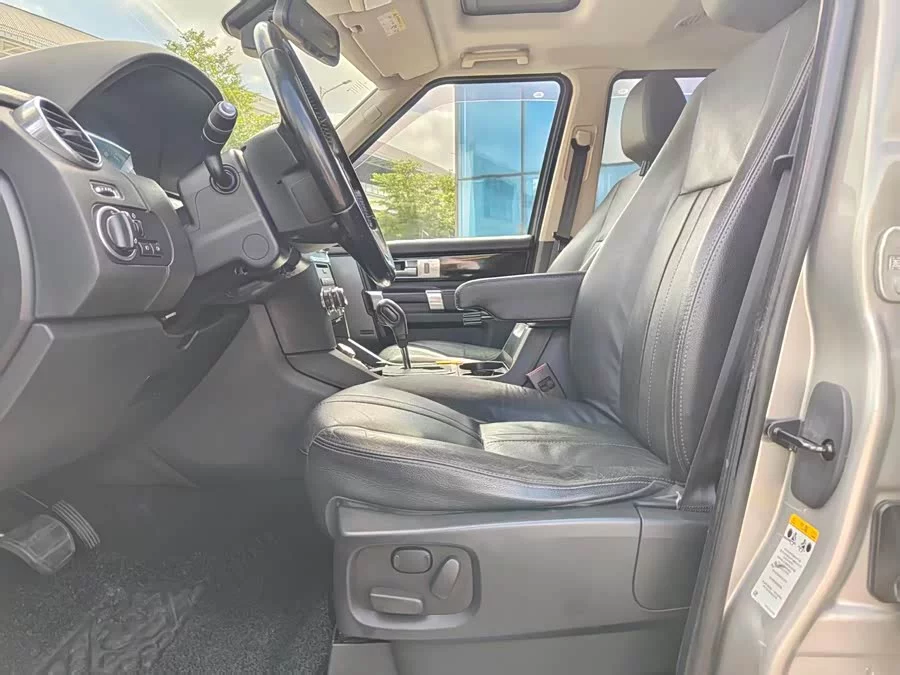 Land Rover finds