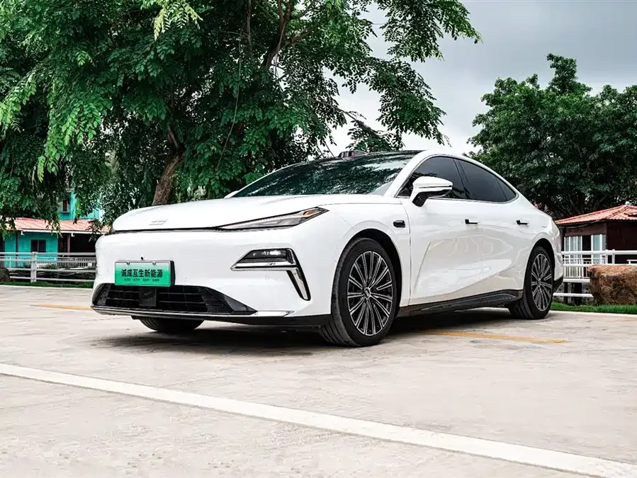 Geely Galaxy Star 8