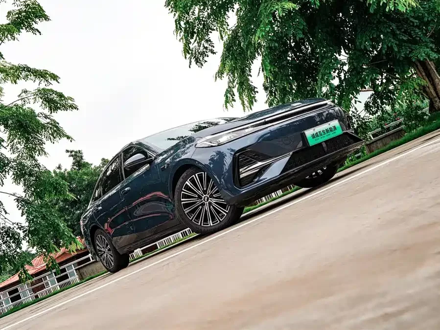 Geely Galaxy A7 EM