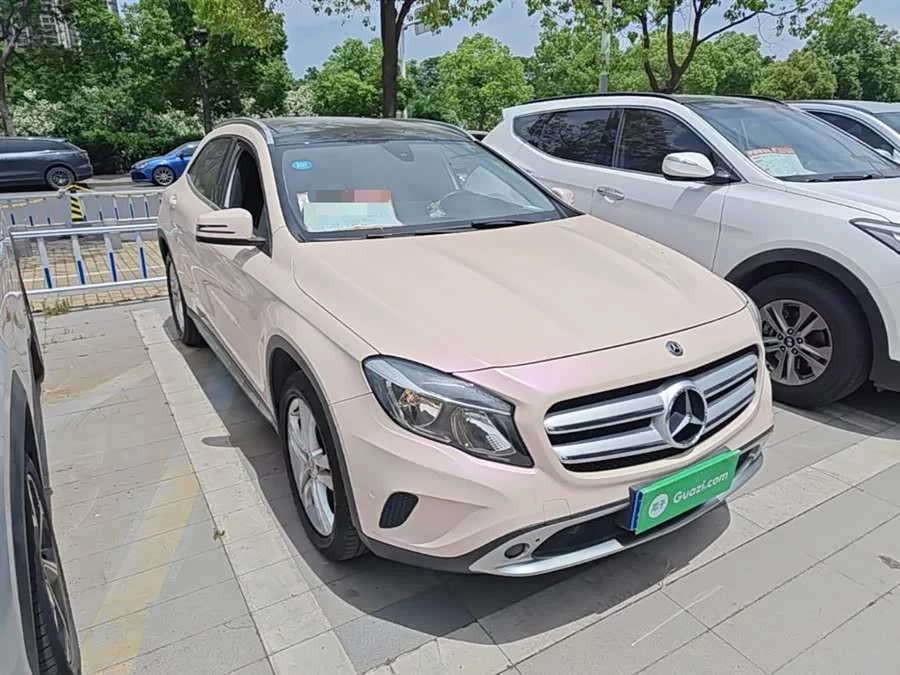 Mercedes Benz GLA