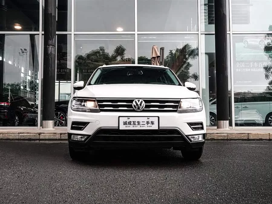 Volkswagen Tiguan L