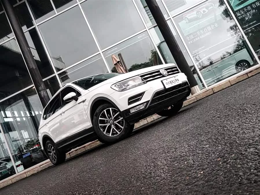 Volkswagen Tiguan L