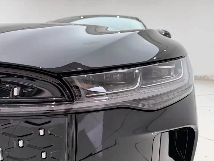 Lincoln Z