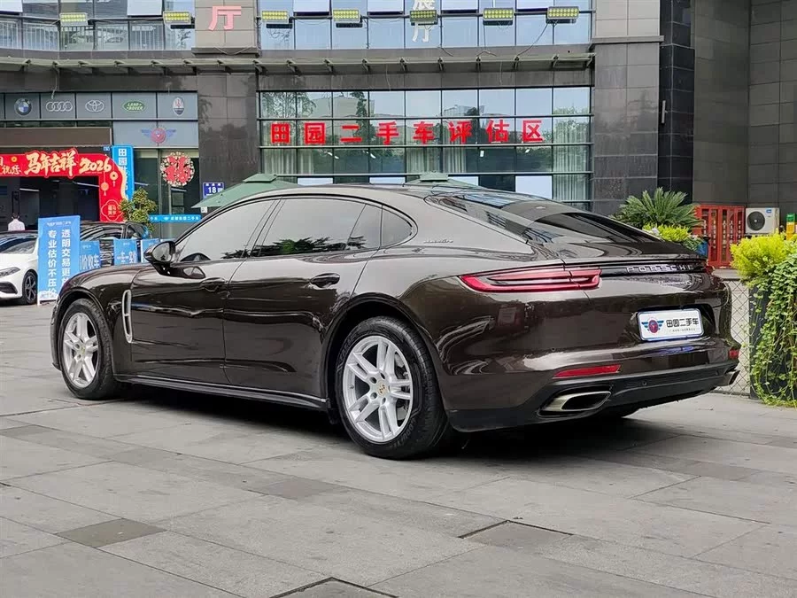 Porsche Panamera