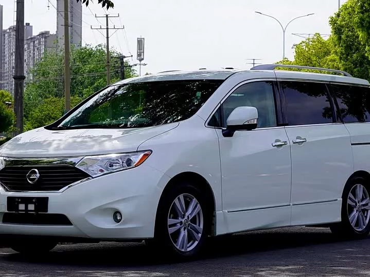 Nissan nobleman