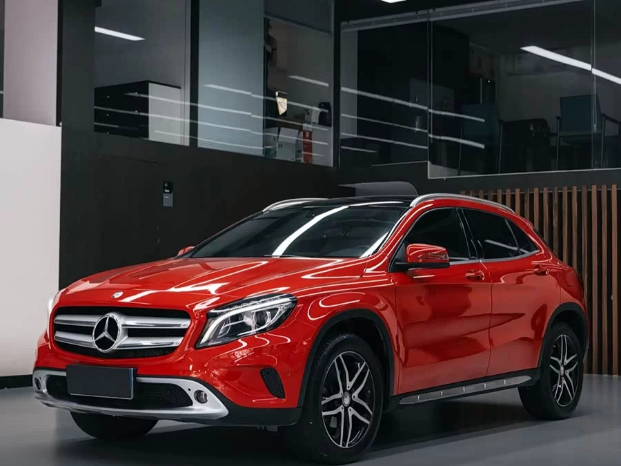 Mercedes Benz GLA