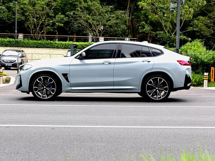 BMW X4 M