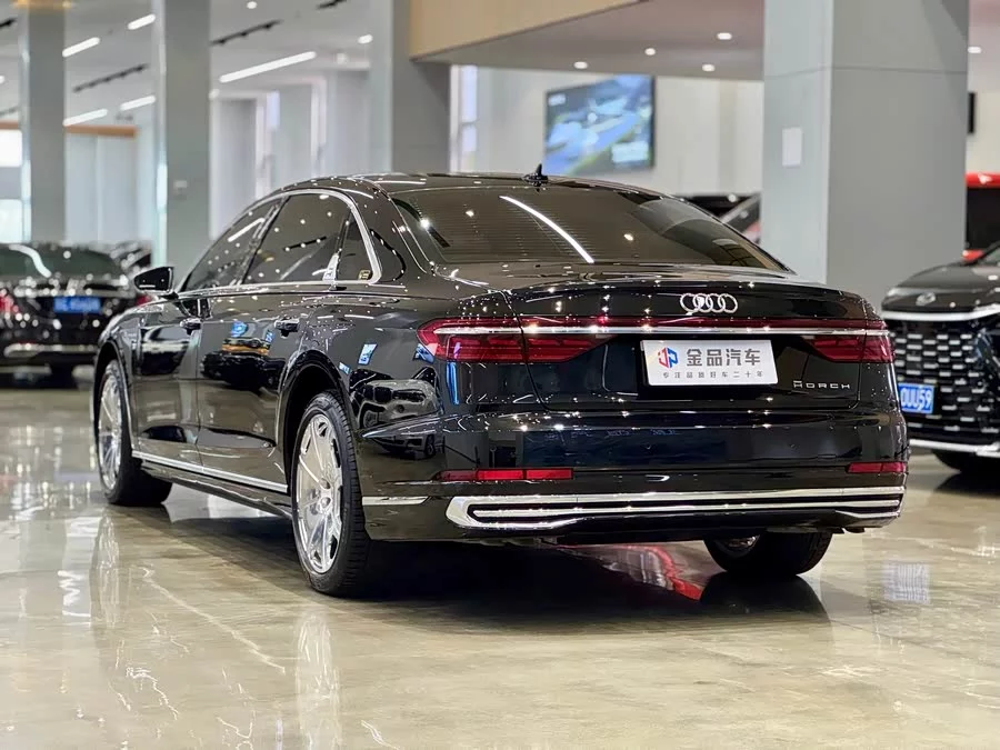 Audi A8