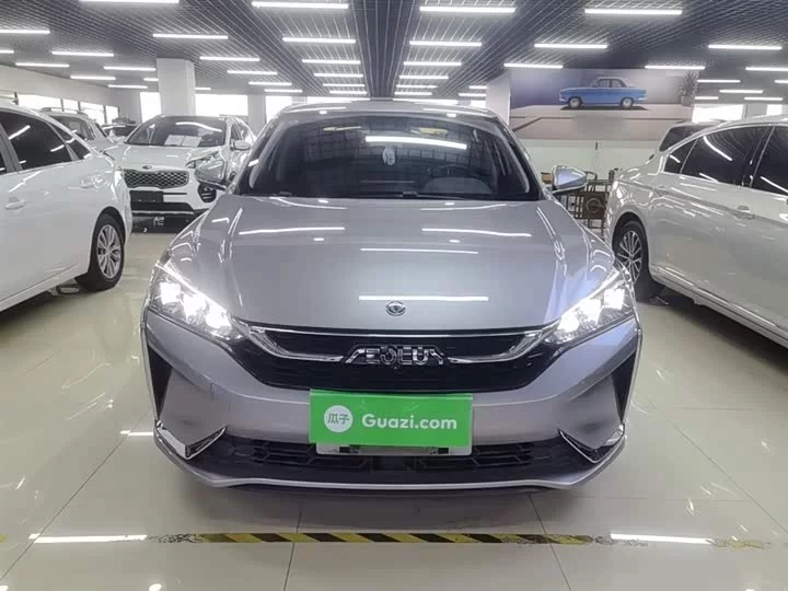 Dongfeng Yixuan