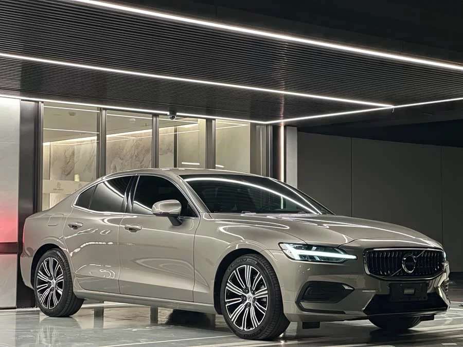 Volvo S60