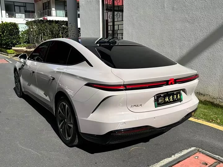 Roewe Feifan F7