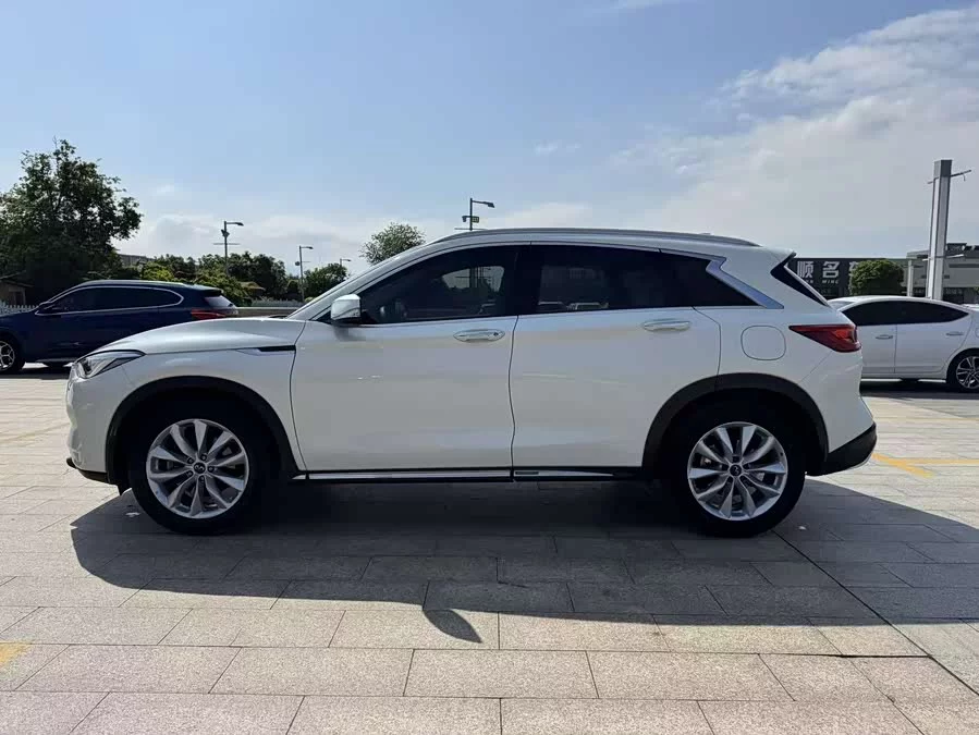 Infiniti QX50