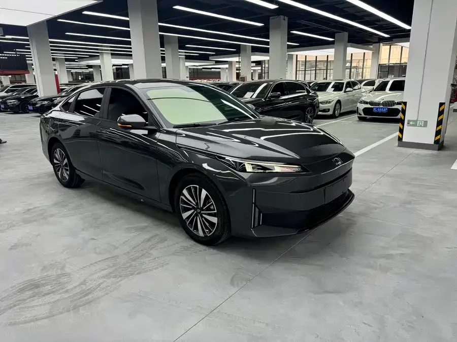 Changan A05