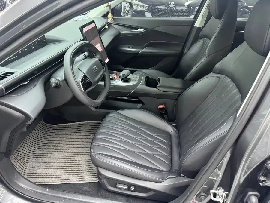 Changan A05