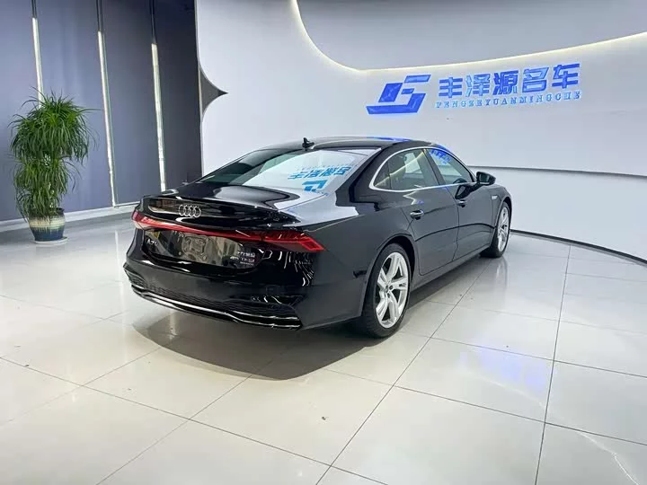 Audi A7L