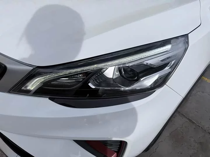 Geely Emgrand GS