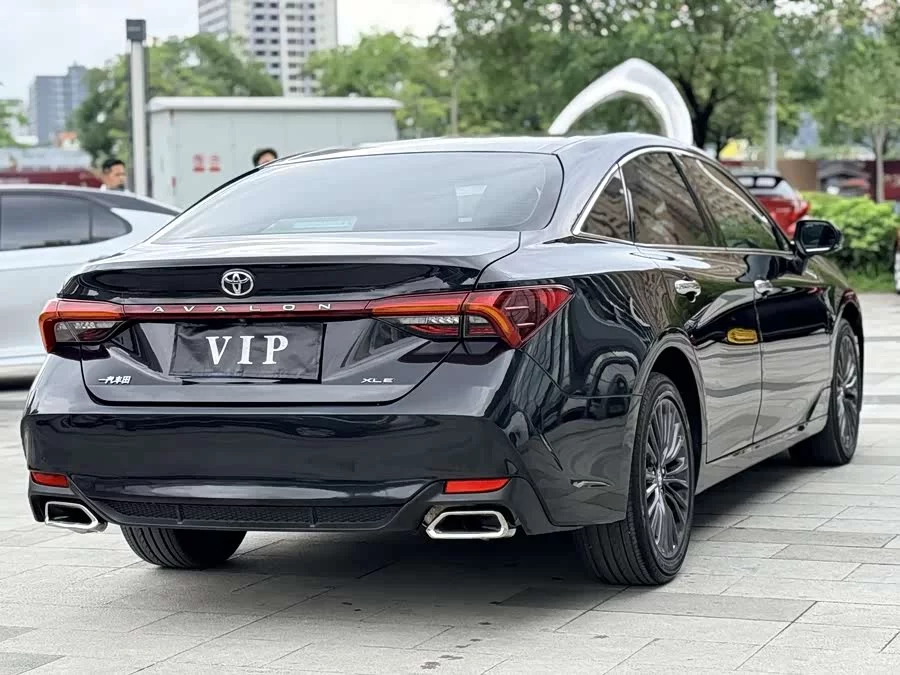 Toyota Avalon