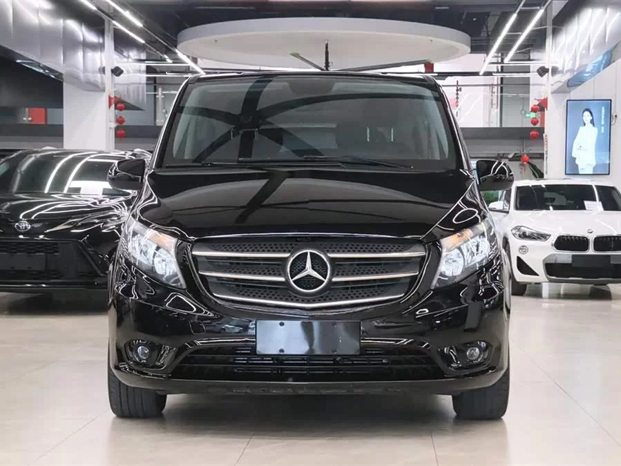 Mercedes Benz Vito