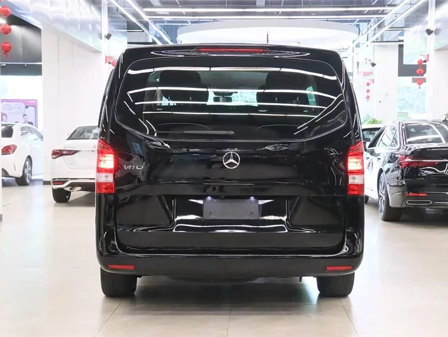 Mercedes Benz Vito