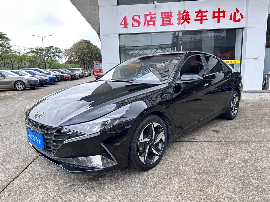Hyundai Elantra
